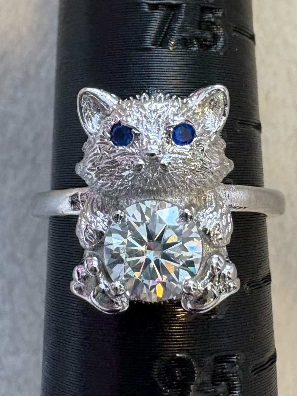 Moissanite Cat Ring With 1 Carat Center and Blue Crystal Eyes - Silver